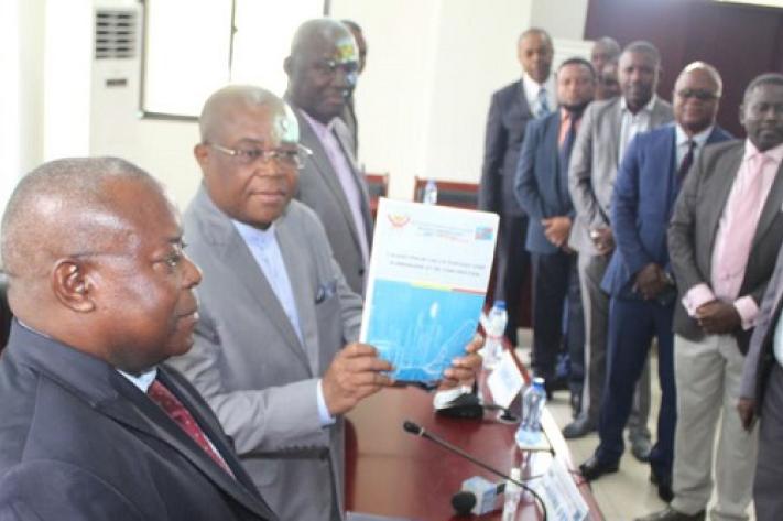 avant projet de loi portant code de urbanisme et construction presente a pius muabilu jpg 711 473 1.jpeg